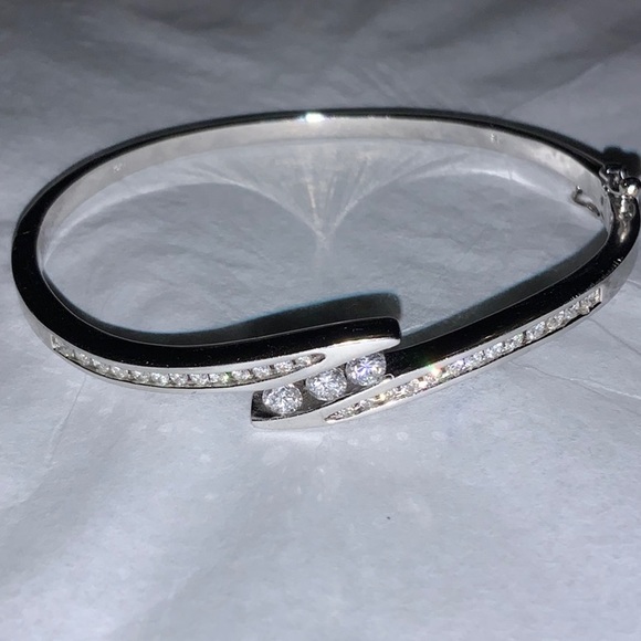 Jewelry - 14k White Gold Bypass Bracelet